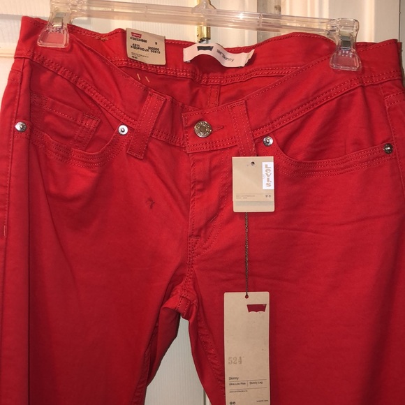 Red 524 Silver Tag Skinny Leg Ultra Low Rise Levi’s with Stretch - Picture 2 of 8